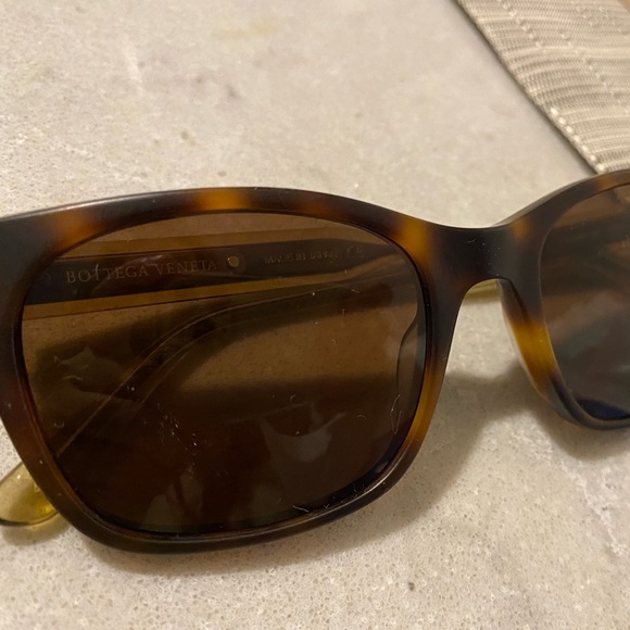 Bottega Veneta Sunglasses - Picture 9 of 11